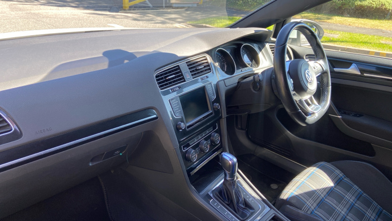 Volkswagen Golf 1.4 TSI GTE 5dr DSG Hatchback